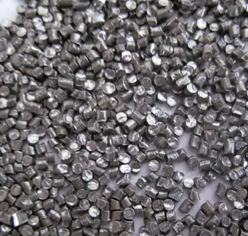 騰博機械磨料——鋼絲切丸-磨料簡介 騰博鋼絲切丸根據使用的鋼絲不同分為高碳鋼絲切丸和低碳鋼絲切丸。切成的鋼絲丸未經鈍化處理，呈現···